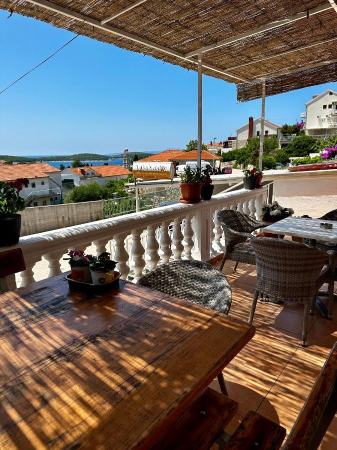 Luka'S Lodge Guesthouse & Hostel Hvar Town Dış mekan fotoğraf