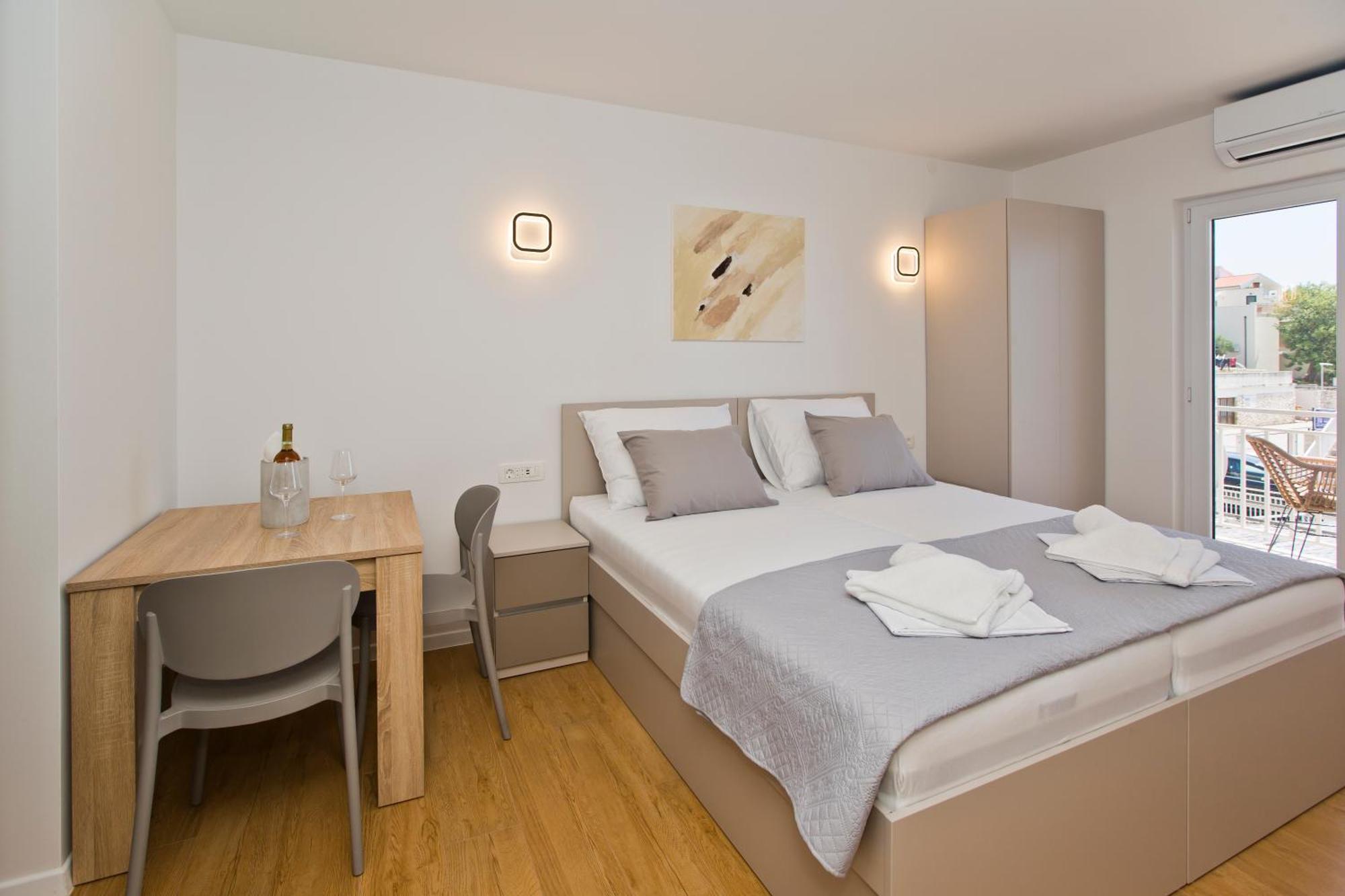 Luka'S Lodge Guesthouse & Hostel Hvar Town Dış mekan fotoğraf