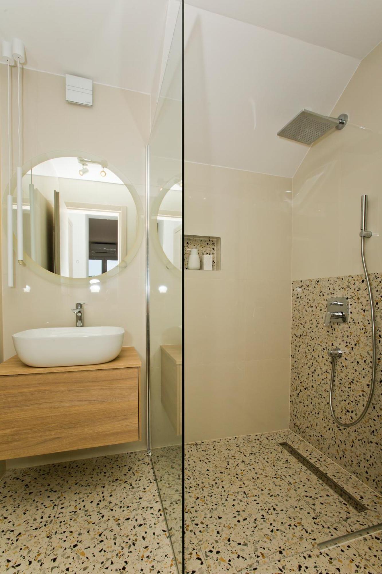 Luka'S Lodge Guesthouse & Hostel Hvar Town Dış mekan fotoğraf